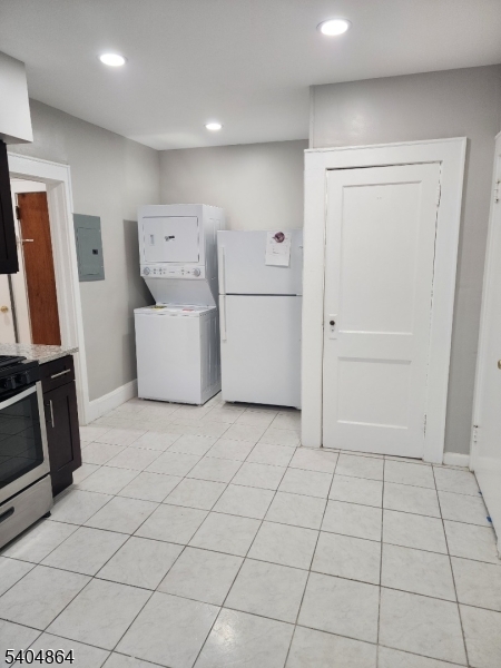 Apt1 Kitchen