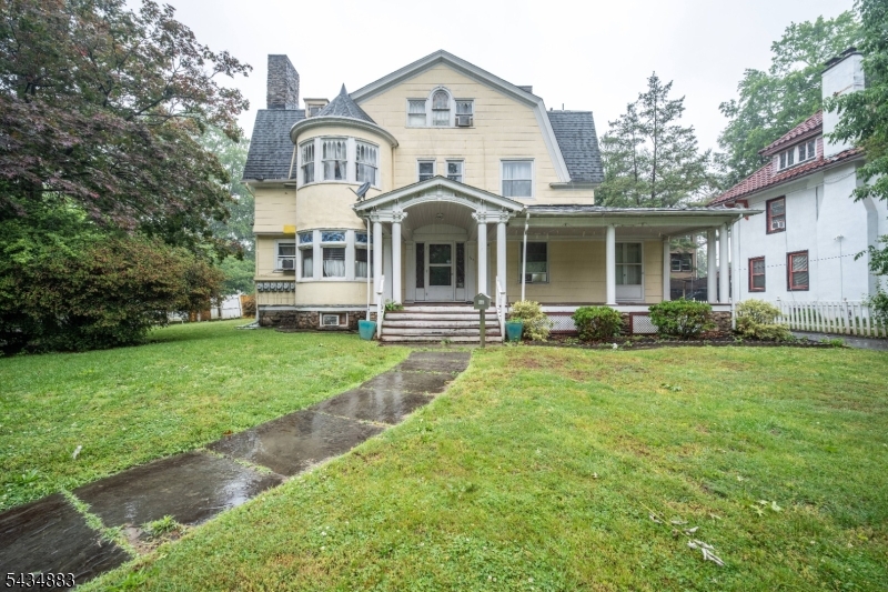 128 W 8Th St, Plainfield City, NJ 07060 Listing Photo  0