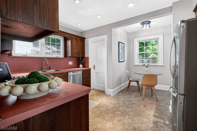 Kitchen with Breakfast Area