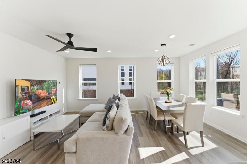 Living/Dining room