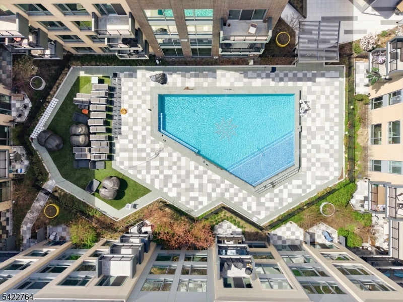 Pool at Sol
