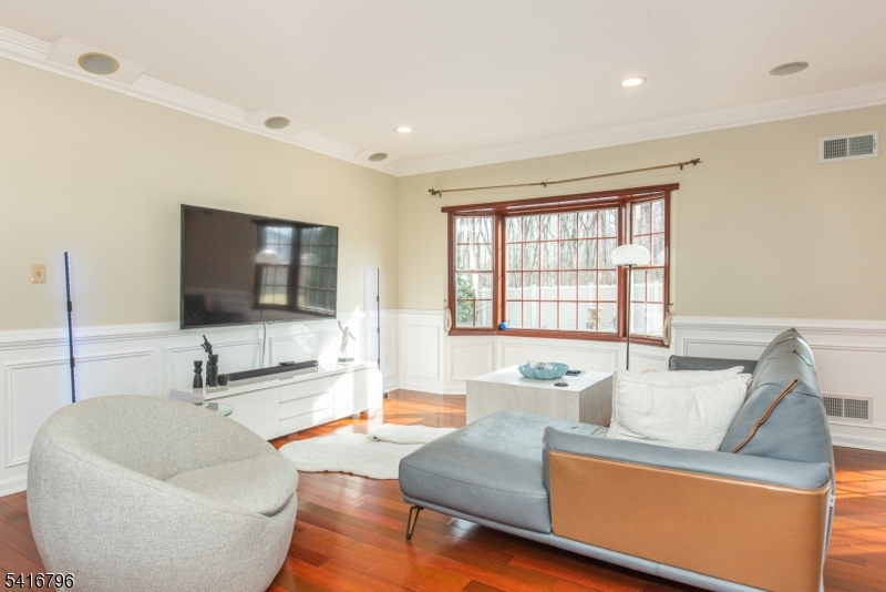 Left side of family room