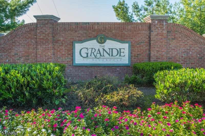 Welcome to the Grande!