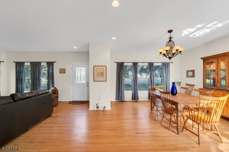 320 Ridge Blvd