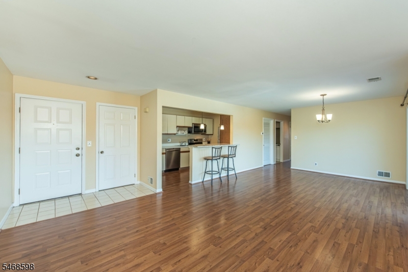 50 W Lindsley Road 53