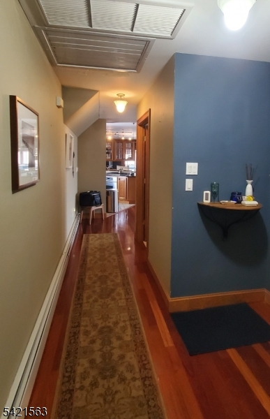 3rd floor private hallway