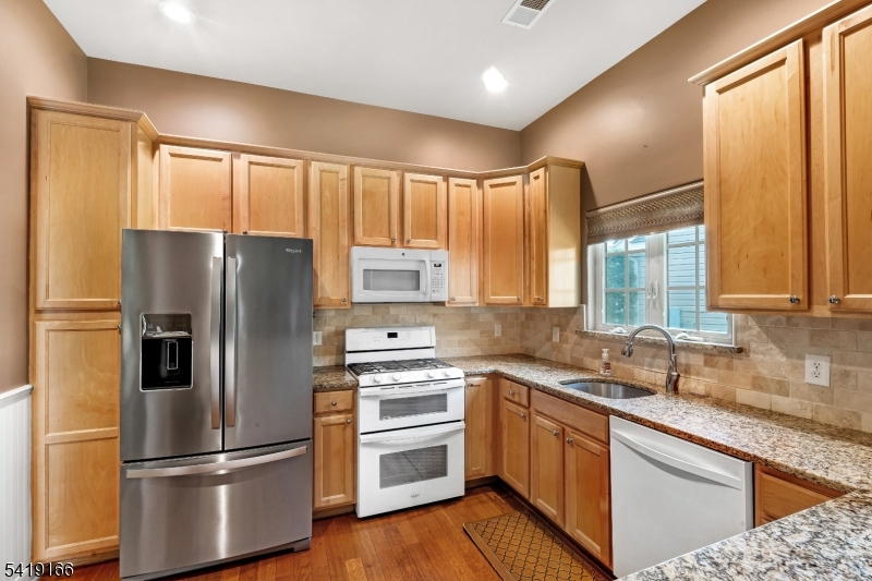 KITCHEN VIEW 1
