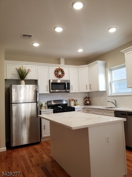 Eat in Kitchen