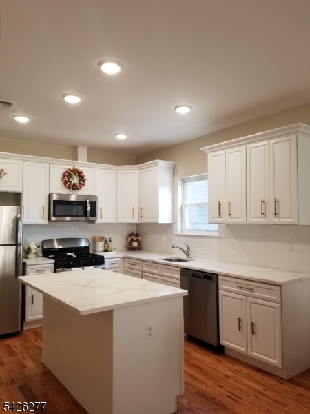 Eat in Kitchen