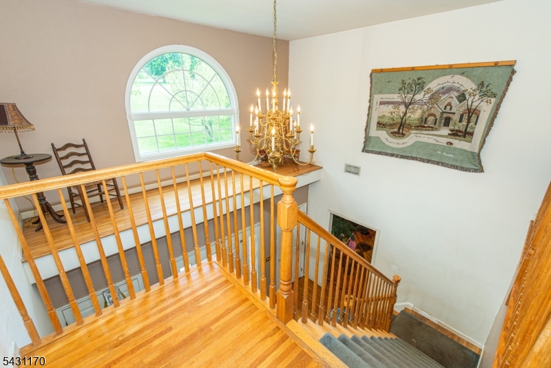 Two-story foyer