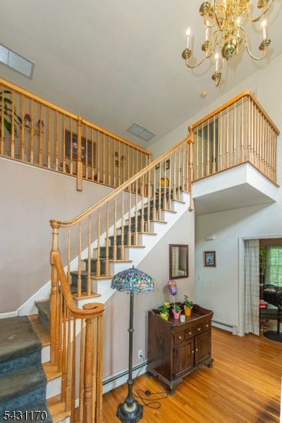Two-story foyer