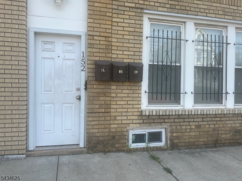 150 Stuyvesant Ave, #1R, Newark City, NJ 07106 Listing Photo  0