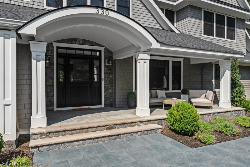 330 Hartshorn Dr