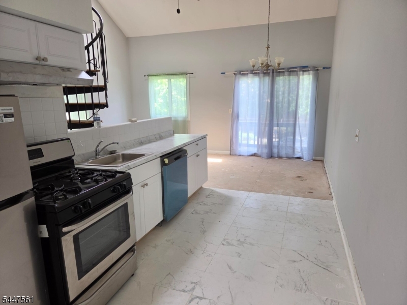 1 Sugar Loaf Ct Unit 2 2
