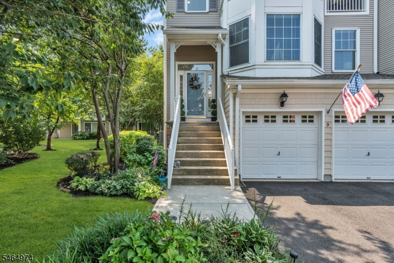 9 S Shore Dr