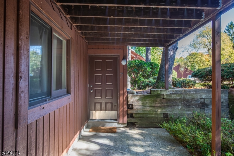 4 Alta Ct 7