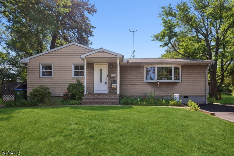 30 Rieder Rd