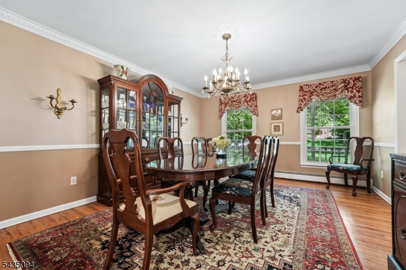 DR with Crown & Chair Molding