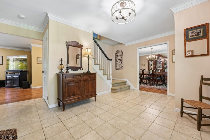 Large Entrance Foyer