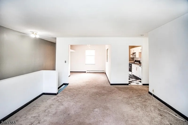 1130 Valley Rd