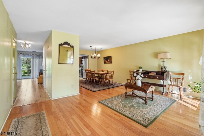135 Grantham Dr