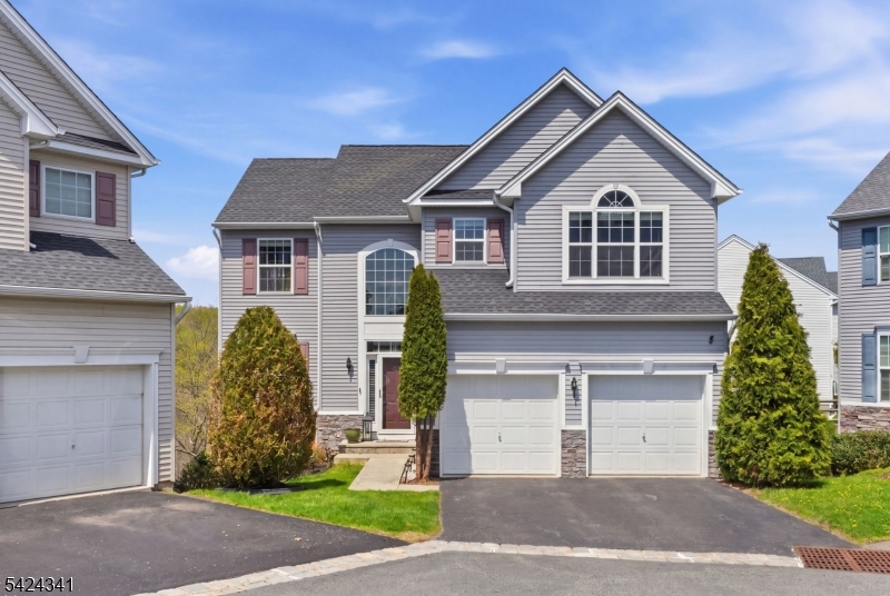 263 Winding Hill Dr, Mount Olive Twp., NJ 07840 Listing Photo  0