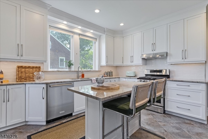 Large Kitchen