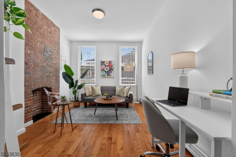 200 Wayne St 1R