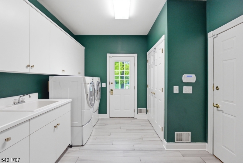 1st Floor Laundry