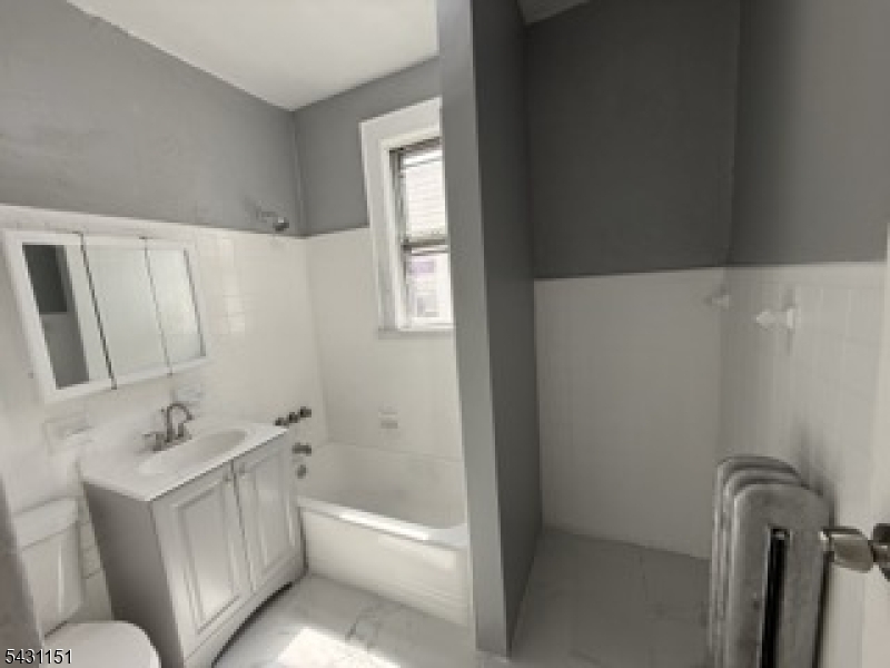 31 Aldine St, #2, Newark City, NJ 07112 Listing Photo  0