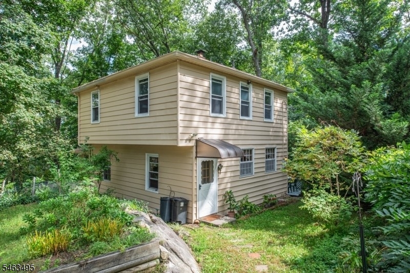 19 Skyland Ave