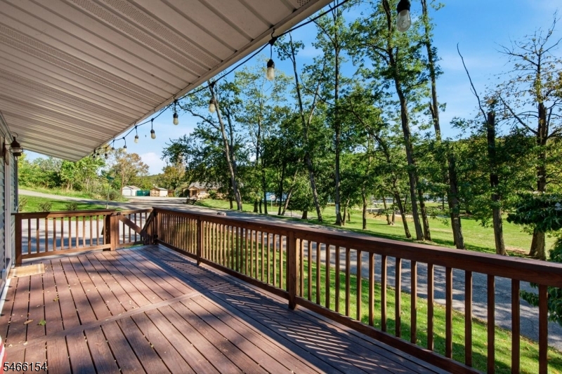 6 Sunset Dr