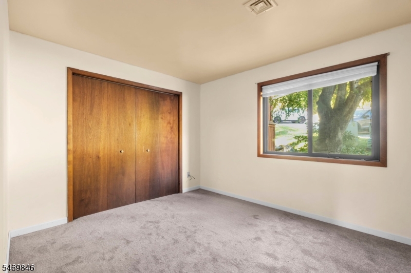 6 Baily Bunion Ct 7
