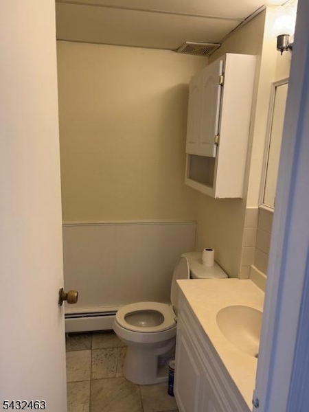 second 1/2 bath