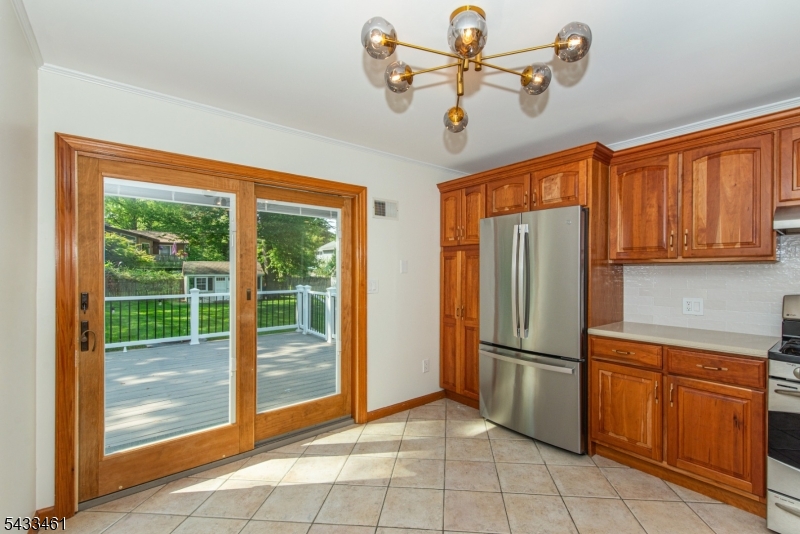 Kitchen access to Huge Deck