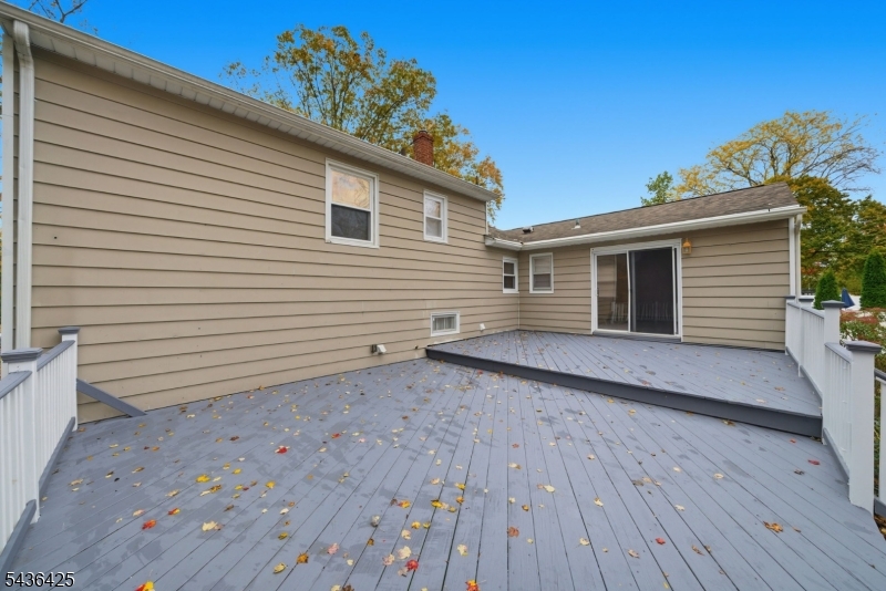 Huge deck
