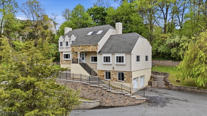112 Knob Hill Rd