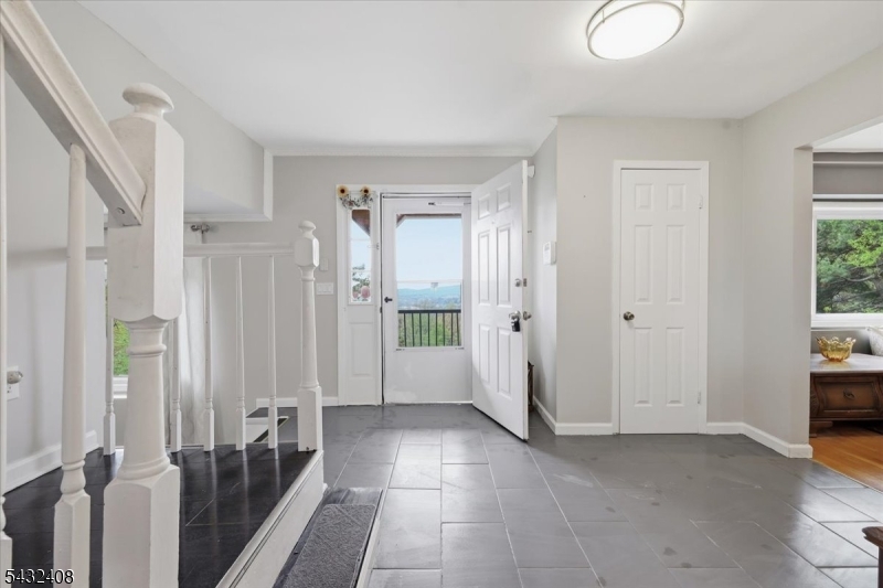 112 Knob Hill Rd