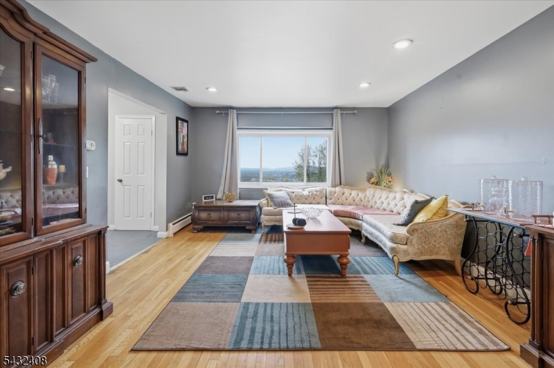 112 Knob Hill Rd
