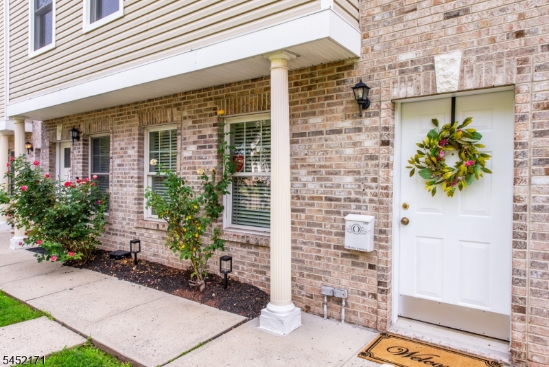 54 S Maple Ave D