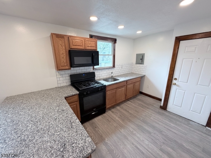 475 Clinton Ave, #3, Newark City, NJ 07108 Listing Photo  0