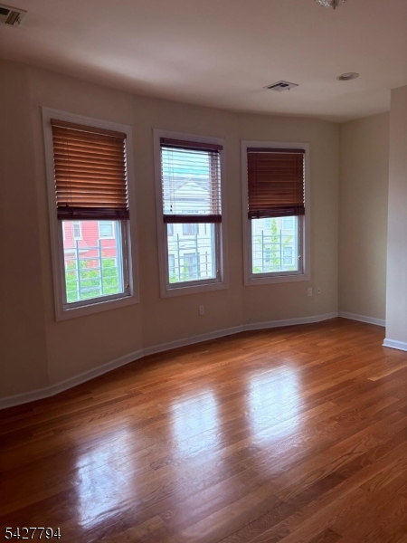 living room/dining room