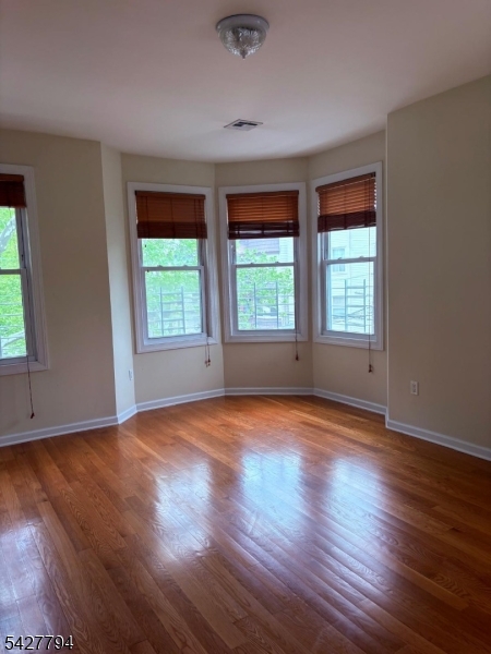 living room/dining room