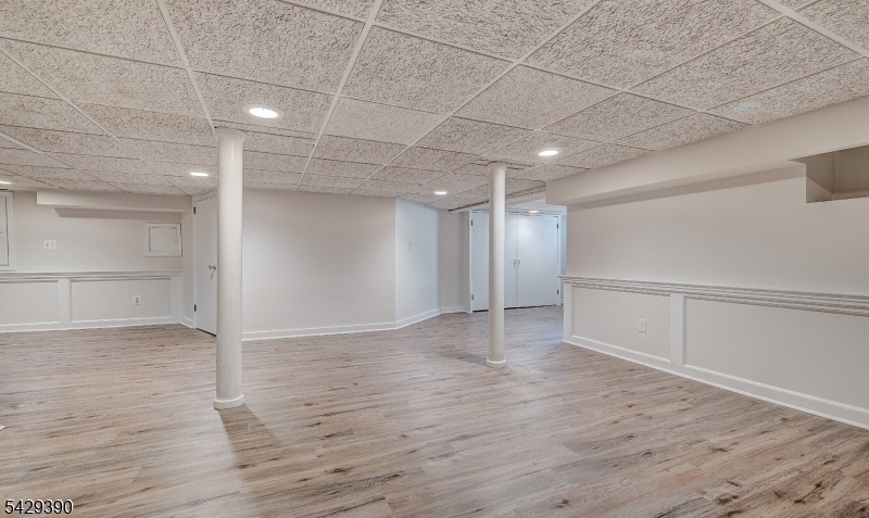 Large Recreation Room