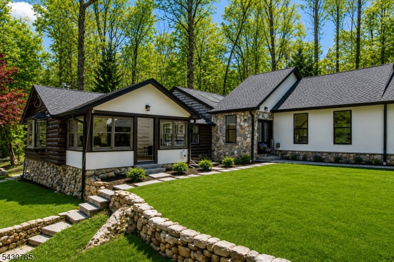 Charming Original Cottage