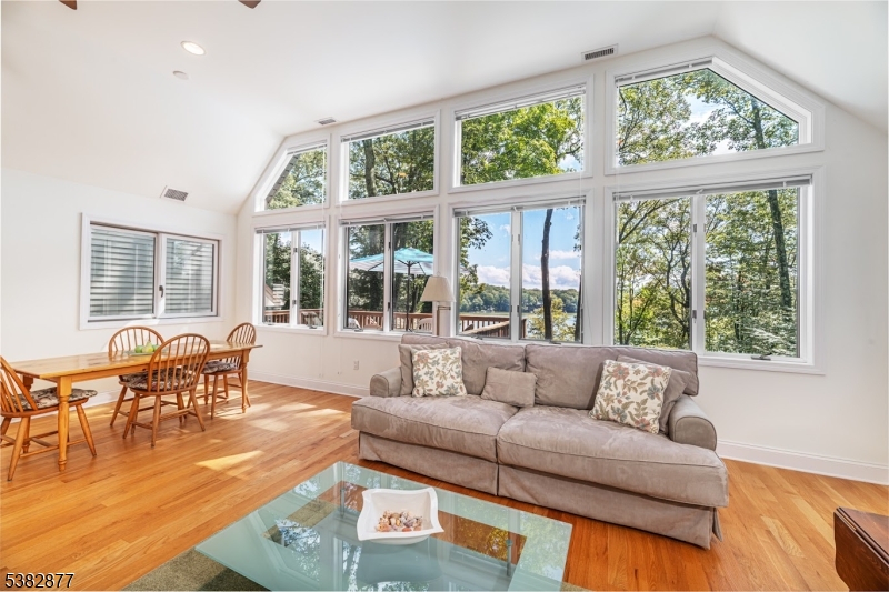 Custom Windows