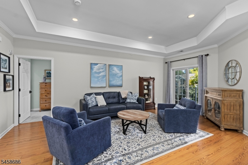 53 Ridgeview Ln