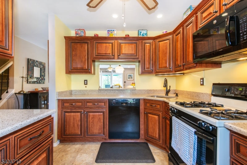 Kitchen 3