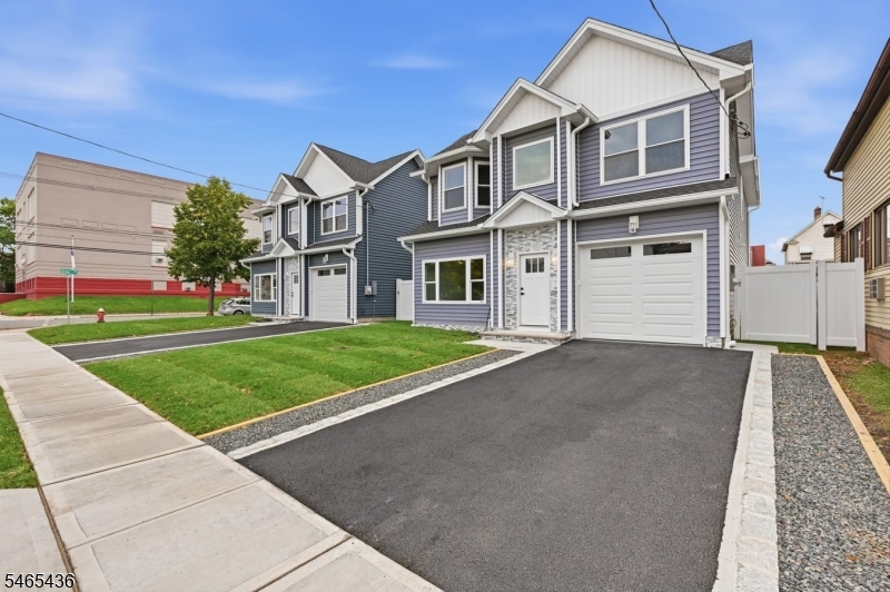807 Dennis Pl