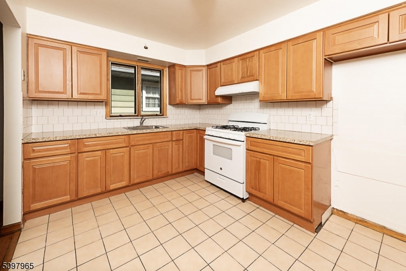 Eat In Kitchen